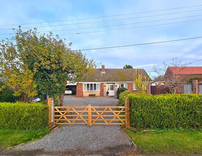 3 Bedroom Detached Bungalow For Sale In North Road, Tattershall Thorpe, LN4