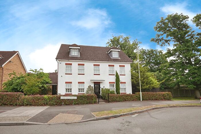 5 Bedroom Detached House For Sale In Sweet Bay Crescent, Ashford, TN23