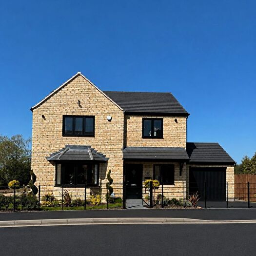 4 Bedroom Detached House For Sale In Willow Bank Road, Alderton, Tewkesbury, GL20
