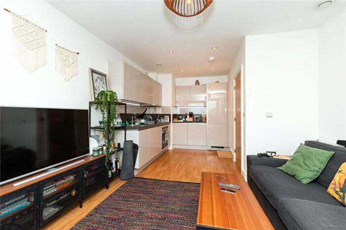 1 Bedroom Apartment To Rent In Ashwin Street, London, E8