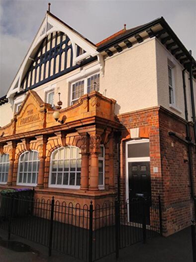 1 Bedroom Apartment For Sale In Cheriton Road, Folkestone, Kent, CT19