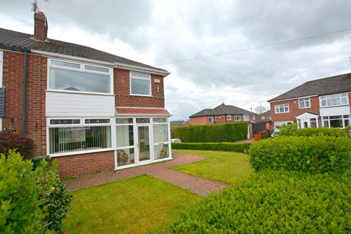 3 Bedroom Semi Detached House For Sale In Dene Brow, Denton, M34