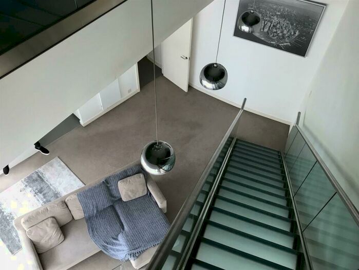 2 Bedroom Apartment To Rent In Flat Rotunda, New Street, B2