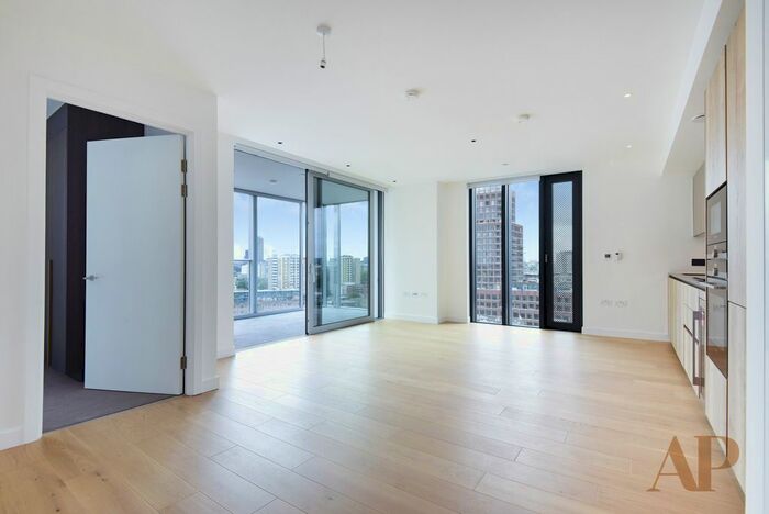 2 Bedroom Flat To Rent In The Makers, Jasper Walk, Nile Street, London, N1