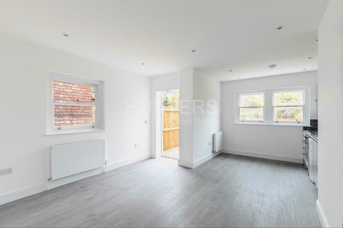 1 Bedroom Flat To Rent In Dartmouth Road, London, NW2