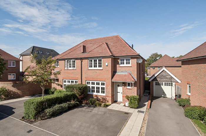 3 Bedroom Semi-Detached House For Sale In Orwell Drive, Arborfield Green, Reading, Berkshire, RG2