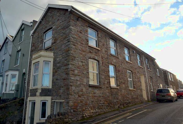 1 Bedroom Flat To Rent In Elborough Avenue, Yatton, BS49