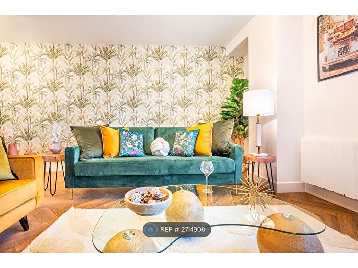 2 Bedroom Flat To Rent In Prospect Quater, Swindon, SN1