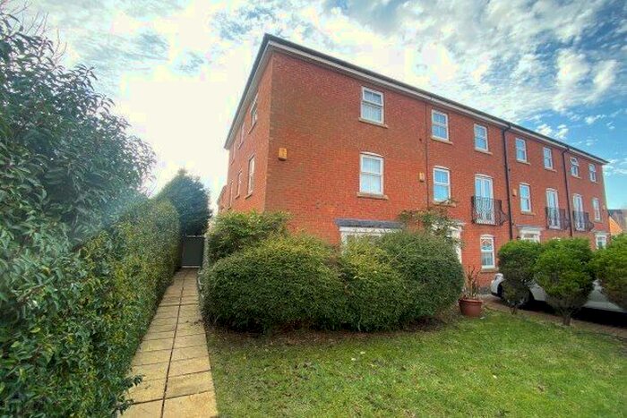 4 Bedroom Property To Rent In Lingwell Park, Widnes WA8