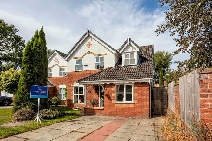 3 Bedroom Detached House For Sale In Foxall Way, Great Sutton, Ellesmere Port, Cheshire, CH66