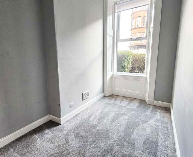2 Bedroom Flat To Rent In Alexandra Parade, Dennistoun, Glasgow, G31