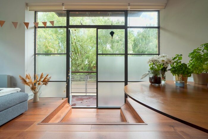 2 Bedroom Flat To Rent In Ferry Lane, Brentford, TW8