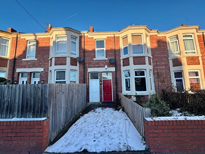 3 Bedroom Flat For Sale In Rothbury Terrace, Heaton, NE6