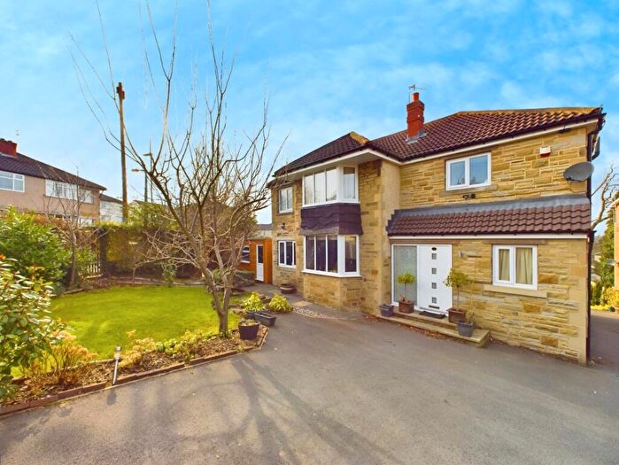 5 Bedroom House To Rent In South Grove, Shipley, BD18