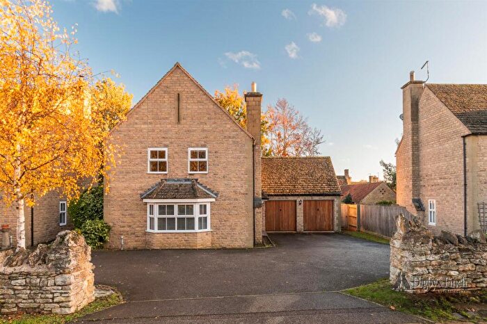 4 Bedroom House For Sale In Wood Road, Kings Cliffe, Peterborough, PE8