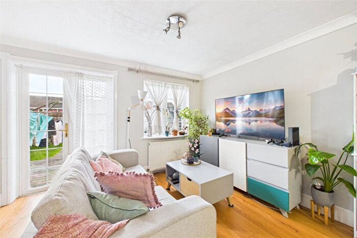 3 Bedroom House To Rent In Malvern Road, Farnborough, Hampshire, GU14