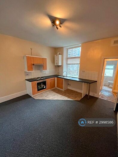 1 Bedroom Flat To Rent In Walton St, Colne, BB8