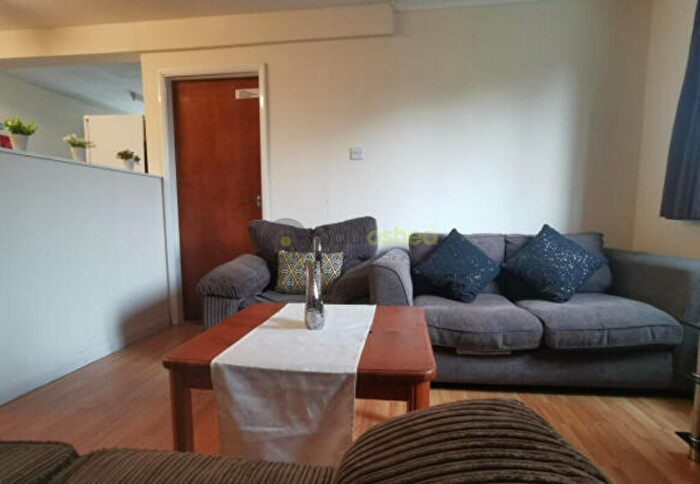 6 Bedroom Semi-Detached House For Sale In Kemsing Gardens, Canterbury, CT2