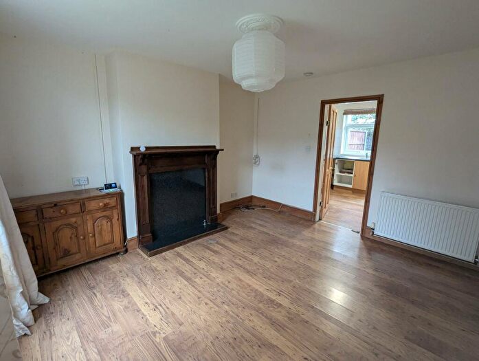 2 Bedroom Cottage To Rent In Newark Road, Lincoln, LN5