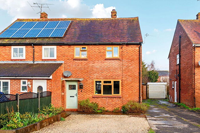 3 Bedroom Semi Detached House For Sale In Hillary Road, Basingstoke, RG21