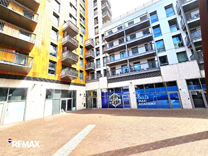 2 Bedroom Flat To Rent In Barking Road, London, E16