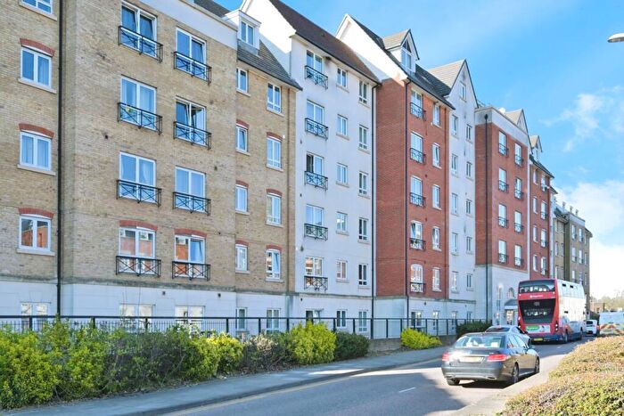 2 Bedroom Flat For Sale In Broad Street, Northampton, Northamptonshire, NN1