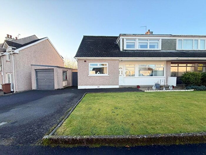 4 Bedroom Semi-Detached House For Sale In Highfield Drive, Stevenston, KA20