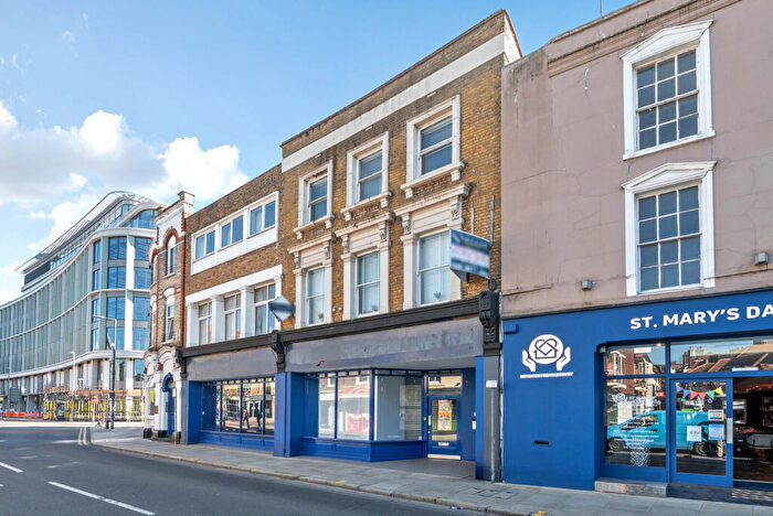 1 Bedroom Flat For Sale In Eden Street, Kingston Upon Thames, KT1