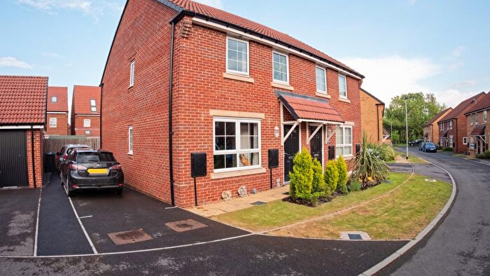 3 Bedroom Semi-Detached House For Sale In Withers Ground, Devizes, SN10