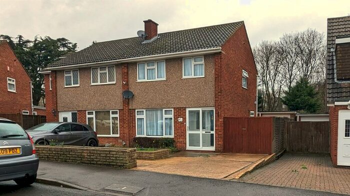 3 Bedroom House To Rent In Perrysfield Road, Cheshunt, EN8