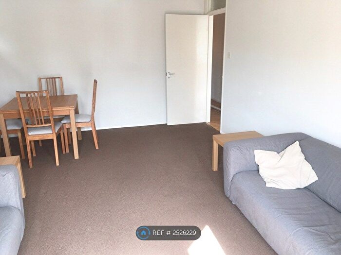 1 Bedroom Flat To Rent In Catherine Lodge, Croydon, CR0