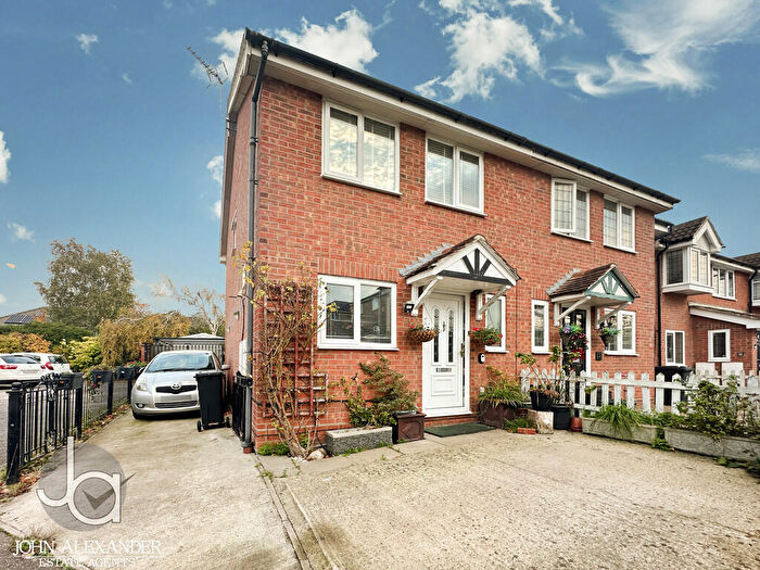 2 Bedroom Semi Detached House For Sale In Ranger Walk, Colchester, CO2