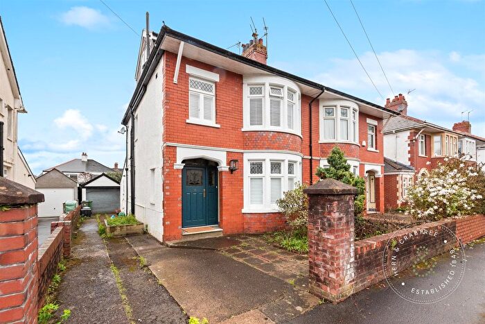 4 Bedroom Semi Detached House For Sale In Bishops Walk, Llandaff, Cardiff, CF5