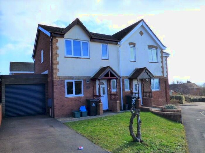 3 Bedroom Semi-Detached House To Rent In Augustus Way, Lydney, Gloucestershire, GL15
