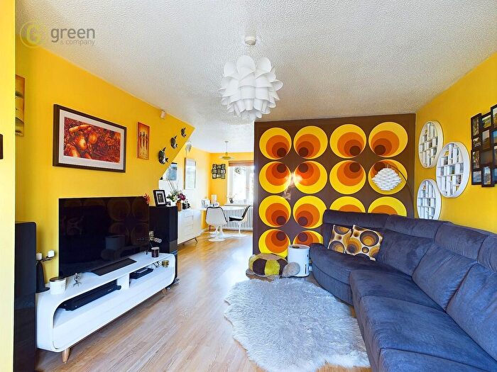 3 Bedroom End Of Terrace House For Sale In Kirkwood Avenue, Erdington, B23