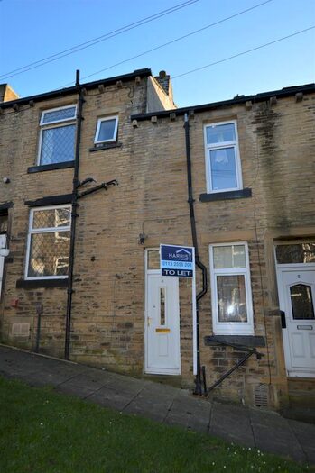 2 Bedroom Terraced House To Rent In Dean Street, Haworth, BD22