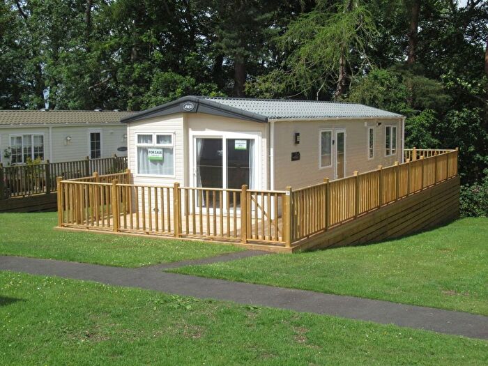 2 Bedroom Mobile/park Home For Sale In Causey Hill, Hexham, NE46