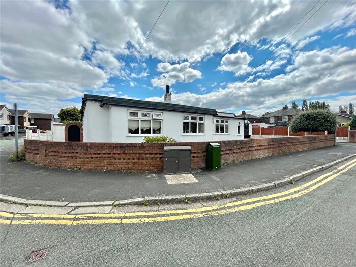 2 Bedroom Bungalow For Sale In School Way, Widnes, Cheshire, WA8