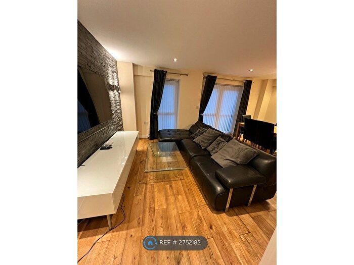 2 Bedroom Flat To Rent In Adrian House, London, E15