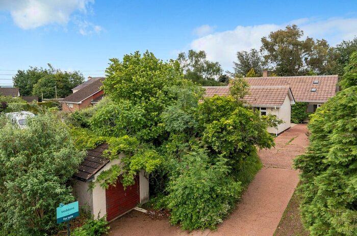 4 Bedroom Bungalow For Sale In Crown Hill, Halberton, Tiverton, Devon, EX16