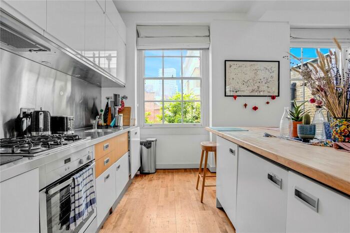 2 Bedroom Apartment To Rent In Chart Street, Shoreditch, London, N1