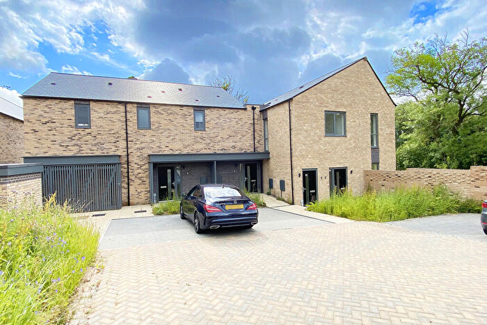 2 Bedroom Apartment To Rent In Lindley Mews, Harrogate, HG3