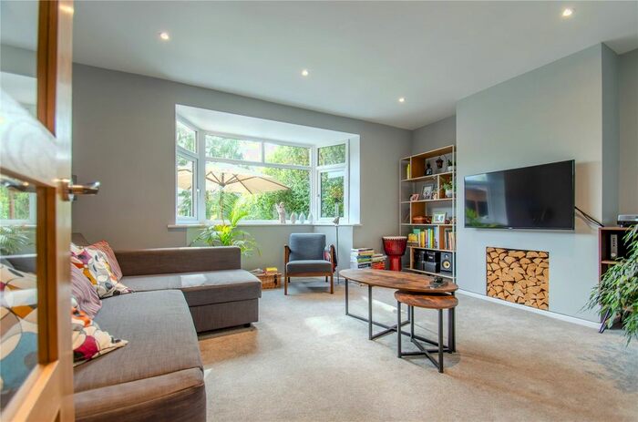 3 Bedroom Terraced House To Rent In Thatchers End, Hitchin, Hertfordshire, SG4