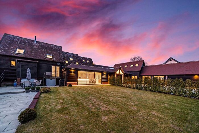 4 Bedroom Barn Conversion For Sale In Station Road, Lower Stondon, SG16