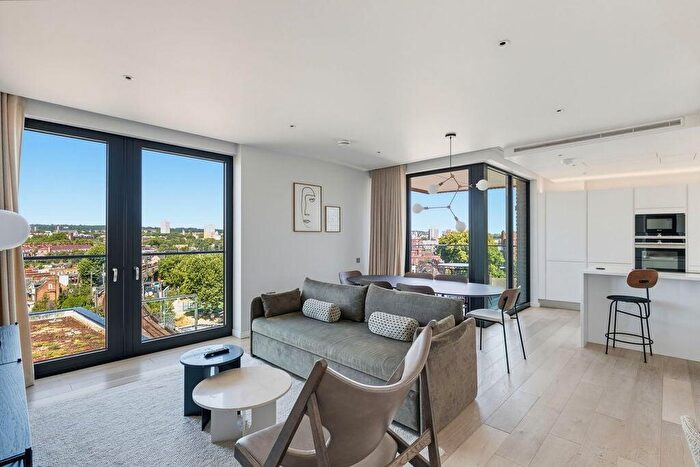 2 Bedroom Flat To Rent In Water Lane, London, NW1