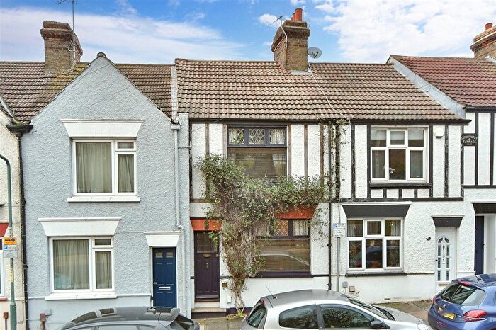 2 Bedroom Terraced House For Sale In Borstal Street, Rochester, Kent, ME1
