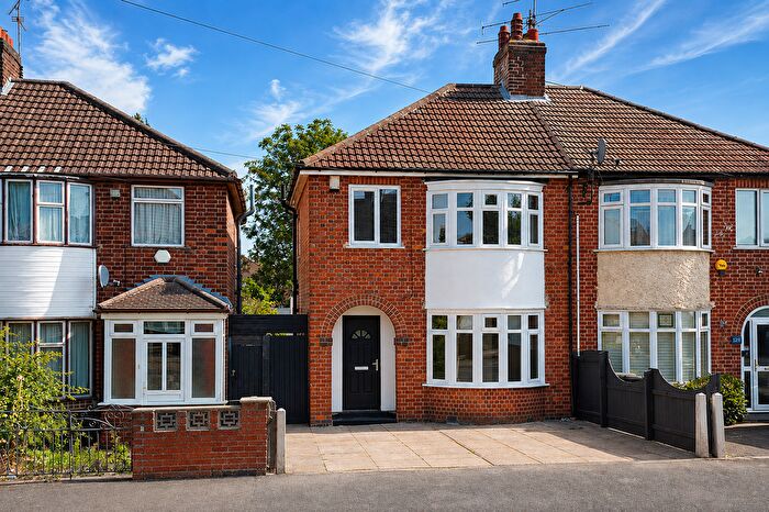 3 Bedroom Semi Detached House For Sale In Wigston Lane, Aylestone, Leicester, Leicestershire, LE2