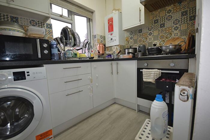 1 Bedroom Flat To Rent In Empire Way, Wembley, HA9