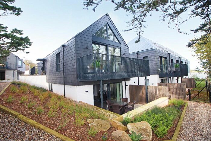 2 Bedroom Apartment For Sale In Station Road, Padstow, Cornwall, PL28