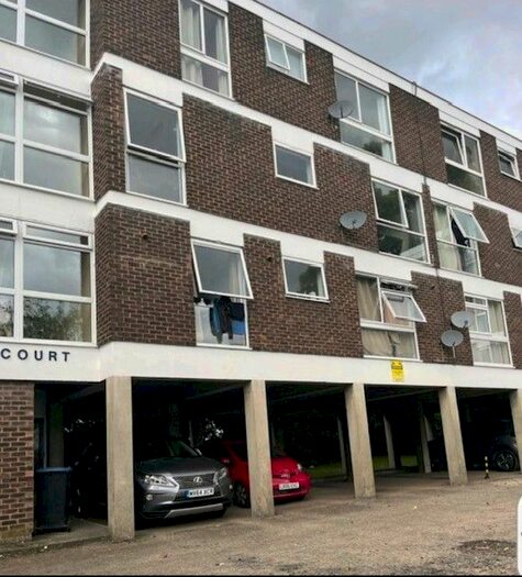 2 Bedroom Flat To Rent In Mayfair Close, Beckenham, BR3